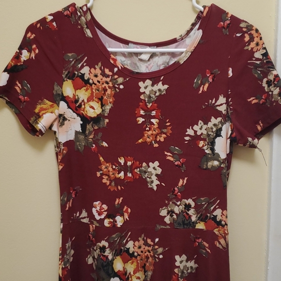 Flower dress - Picture 2 of 6